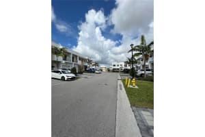 10265 NW 72nd Terrace, Doral, FL 33178, Sold 11/10/23