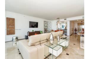 20201 E Country Club Dr APT 2009, Aventura, FL 33180, Sold 04/15/24