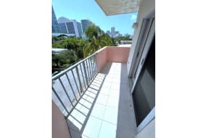 6920 Harding Ave APT 401, Miami Beach, FL 33141, Sold 09/15/23