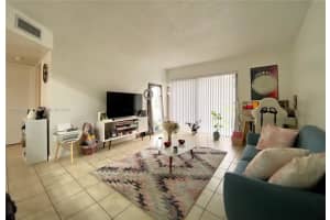 7110 NW 179th St APT 110, Hialeah, FL 33015, Sold 09/12/23