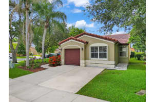 4222 NW 1st Dr, Deerfield Beach, FL 33442, Sold 10/02/23