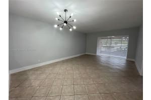 13707 Kendale Lakes Cir #114, Miami, FL 33183, Sold 09/05/23