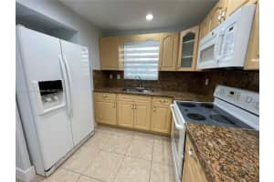 13707 Kendale Lakes Cir #114, Miami, FL 33183, Sold 09/05/23