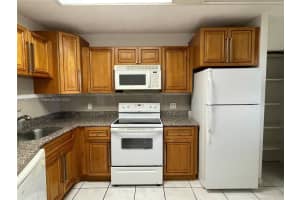 1770 NE 191st St Apt 602-1, Miami, FL 33179, Sold 04/11/24