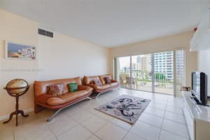 1980 S Ocean Dr #5d, Hallandale Beach, FL 33009, Sold 10/26/23