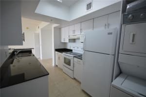 5077 NW 7th St APT 1015, Miami, FL 33126, Sold 03/06/24