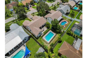 8241 SW 27th Pl, Davie, FL 33328, Sold 12/22/23
