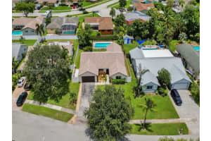 8241 SW 27th Pl, Davie, FL 33328, Sold 12/22/23
