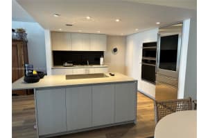 1 Grove Isle Dr A1104, Miami, FL 33133, Sold 11/03/23