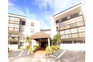 1350 SW 122nd Ave APT 315, Miami, FL 33184, Sold 11/01/23