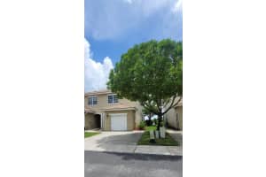 331 SW 120th Ave #331, Pembroke Pines, FL 33025, Sold 10/16/23