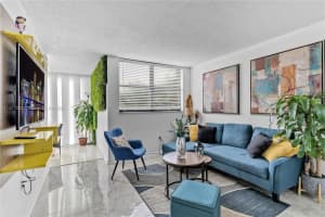 9400 W Flagler St APT 307, Miami, FL 33174, Sold 09/22/23