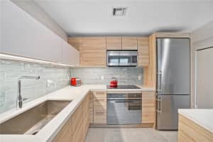 16385 Biscayne Blvd, North Miami Beach, FL 33160, Sold 06/20/24