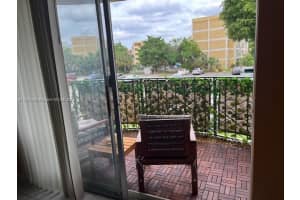 9310 Fontainebleau Blvd APT 210, Miami, FL 33172, Sold 01/19/24