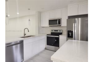 610 NE 12th Ave APT 203, Hallandale Beach, FL 33009, Sold 10/27/23
