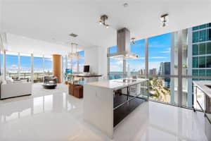 1100 Biscayne Blvd UNIT 3601, Miami, FL 33132, Sold 10/20/23