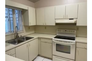 7191 W 24th Ave APT 36, Hialeah, FL 33016, Sold 11/10/23