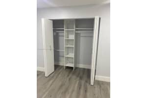 1555 W 44th Pl APT 247, Hialeah, FL 33012, Sold 09/29/23