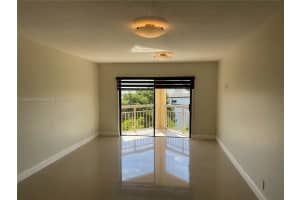8290 Lake Dr APT 516, Doral, FL 33166, Sold 10/31/23