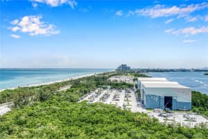 100 Bayview Dr APT 1822, Sunny Isles Beach, FL 33160, Sold 09/29/23