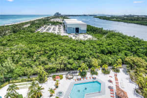 100 Bayview Dr APT 1822, Sunny Isles Beach, FL 33160, Sold 09/29/23