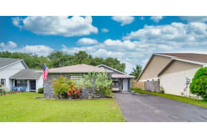 8230 SW 41st Ct, Davie, FL 33328, Sold 09/28/23