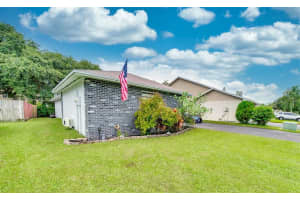 8230 SW 41st Ct, Davie, FL 33328, Sold 09/28/23