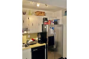 100 Bayview Dr APT 431, Sunny Isles Beach, FL 33160, Sold 10/10/23