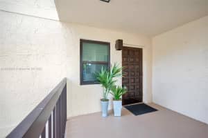 372 Golfview Rd Apartment 201, North Palm Beach, FL 33408, Sold 12/20/23