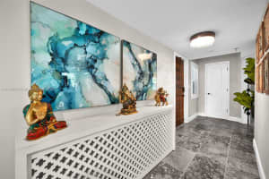 372 Golfview Rd Apartment 201, North Palm Beach, FL 33408, Sold 12/20/23