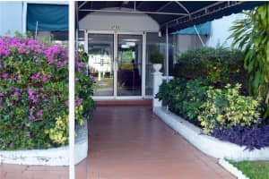 4751 NW 21st St APT 210, Lauderhill, FL 33313, Sold 11/27/23