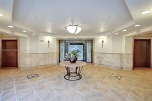 2925 NW 126th Ave Apt 319-1, Sunrise, FL 33323, Sold 09/28/23