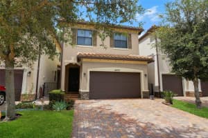 4833 NW 59th St, Tamarac, FL 33319, Sold 09/02/23
