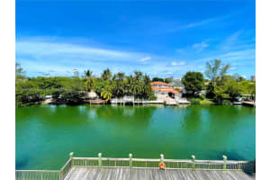 4011 Meridian Ave APT 43, Miami Beach, FL 33140, Sold 10/26/23