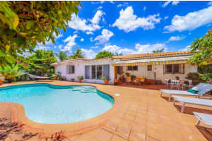 2935 N Bay Rd, Miami Beach, FL 33140, Sold 01/31/24