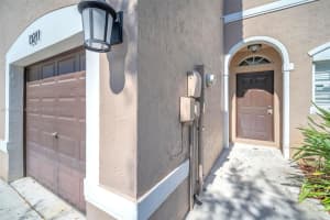 13211 NW 7th Dr, Plantation, FL 33325, Sold 11/01/23