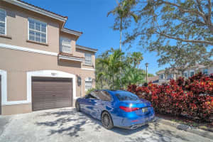 13211 NW 7th Dr, Plantation, FL 33325, Sold 11/01/23