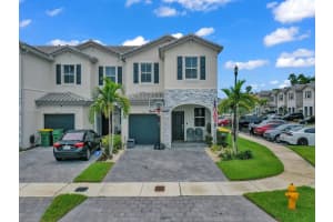 2691 SE 13th St, Homestead, FL 33035, Sold 09/26/23