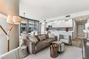 55 SW 9th St Apt 4001, Miami, FL 33130, Sold 12/22/23