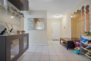 9365 Fontainebleau Blvd APT E115, Miami, FL 33172, Sold 09/22/23