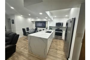 11800 SW 18th St Apt 204-4, Miami, FL 33175, Sold 08/31/23