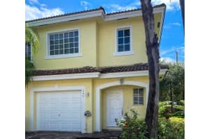757 Imperial Lake Rd, West Palm Beach, FL 33413, Sold 09/29/23