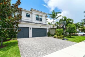 9541 Eden Roc Ct, Delray Beach, FL 33446, Sold 04/04/24