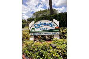 7864 NW 189th St, Hialeah, FL 33015, Sold 09/25/23