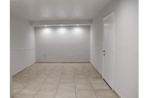 1750 W 56th St APT 110, Hialeah, FL 33012, Sold 09/26/23