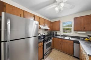 4145 NW 90th Ave APT 201, Coral Springs, FL 33065, Sold 10/06/23