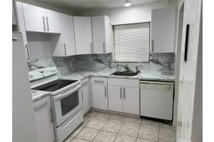 13701 Kendale Lakes Cir b 211, Miami, FL 33183, Sold 10/06/23