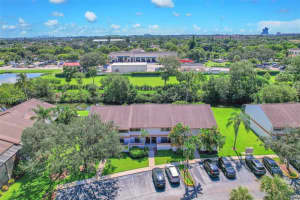 4304 SW 70th Terrace, Davie, FL 33314, Sold 09/11/23