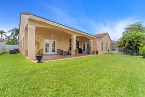 355 SW 188th Ave, Pembroke Pines, FL 33029, Sold 09/07/23