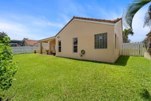 355 SW 188th Ave, Pembroke Pines, FL 33029, Sold 09/07/23